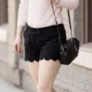 Black Gap scallop shorts size 2